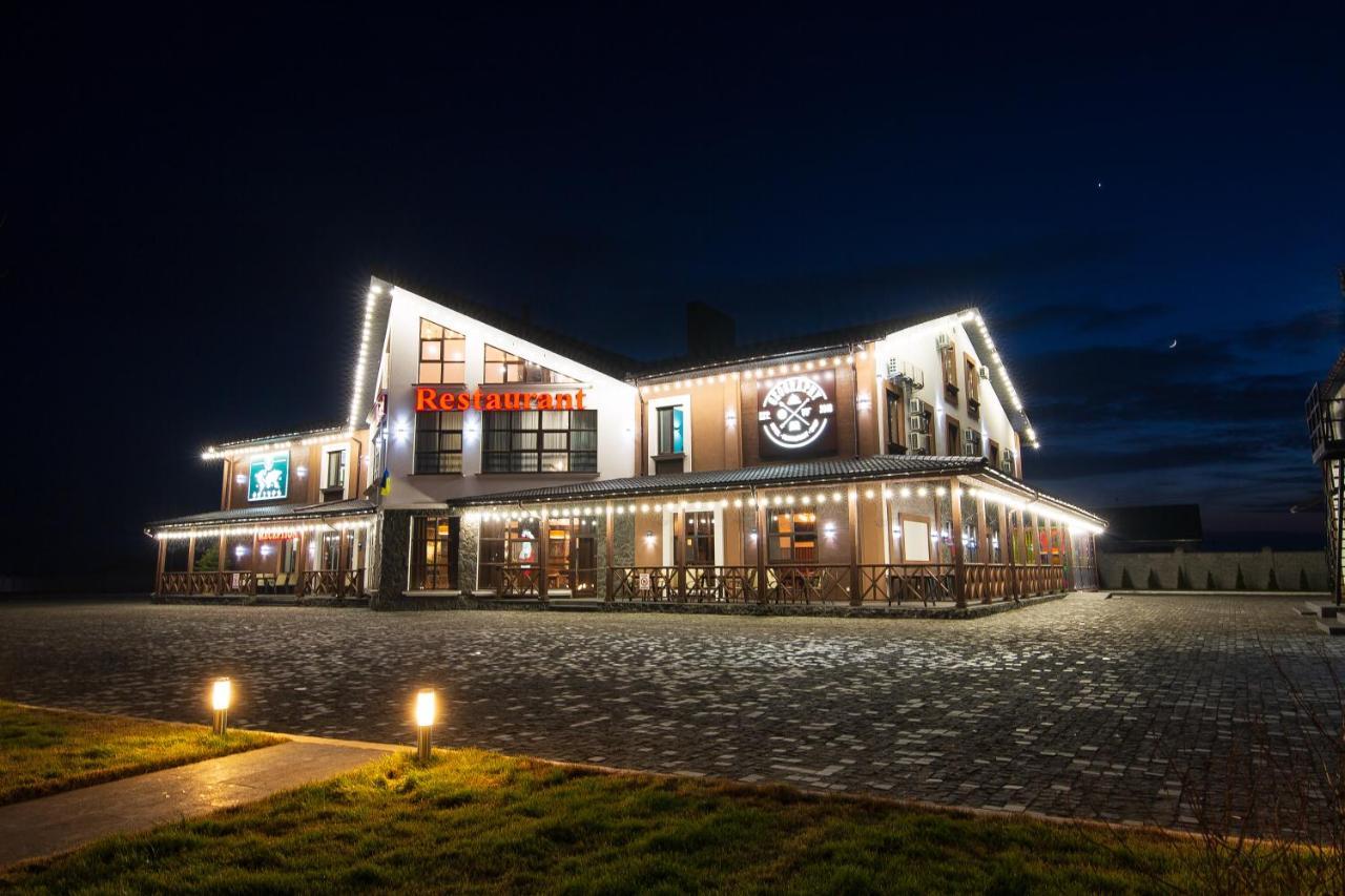 Geography Hotel Veresneve Exterior foto
