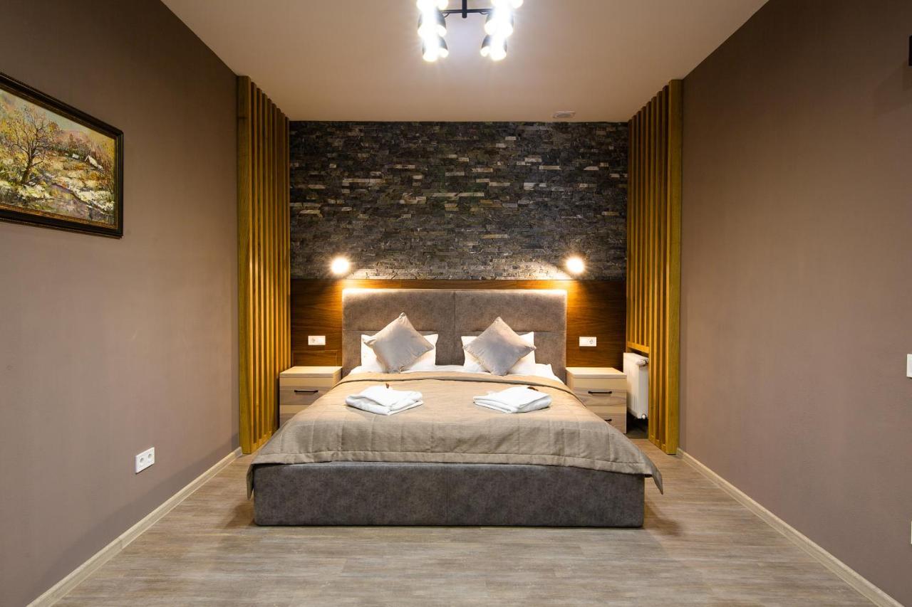 Geography Hotel Veresneve Exterior foto